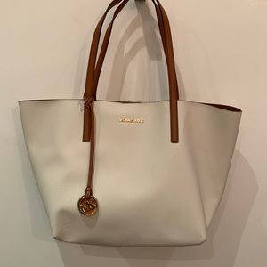 Michael Kors Tote
